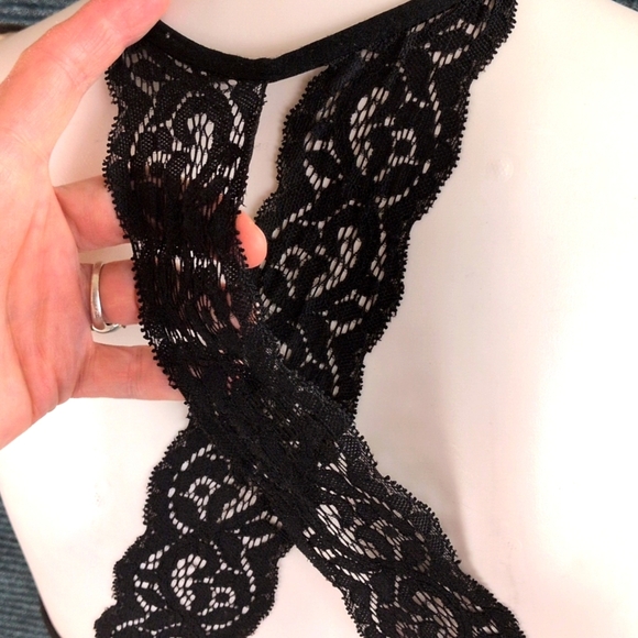 Victoria's Secret Body By Victoria Front Clasp Lace Racerback Bra Size 32D - Picture 6 of 16